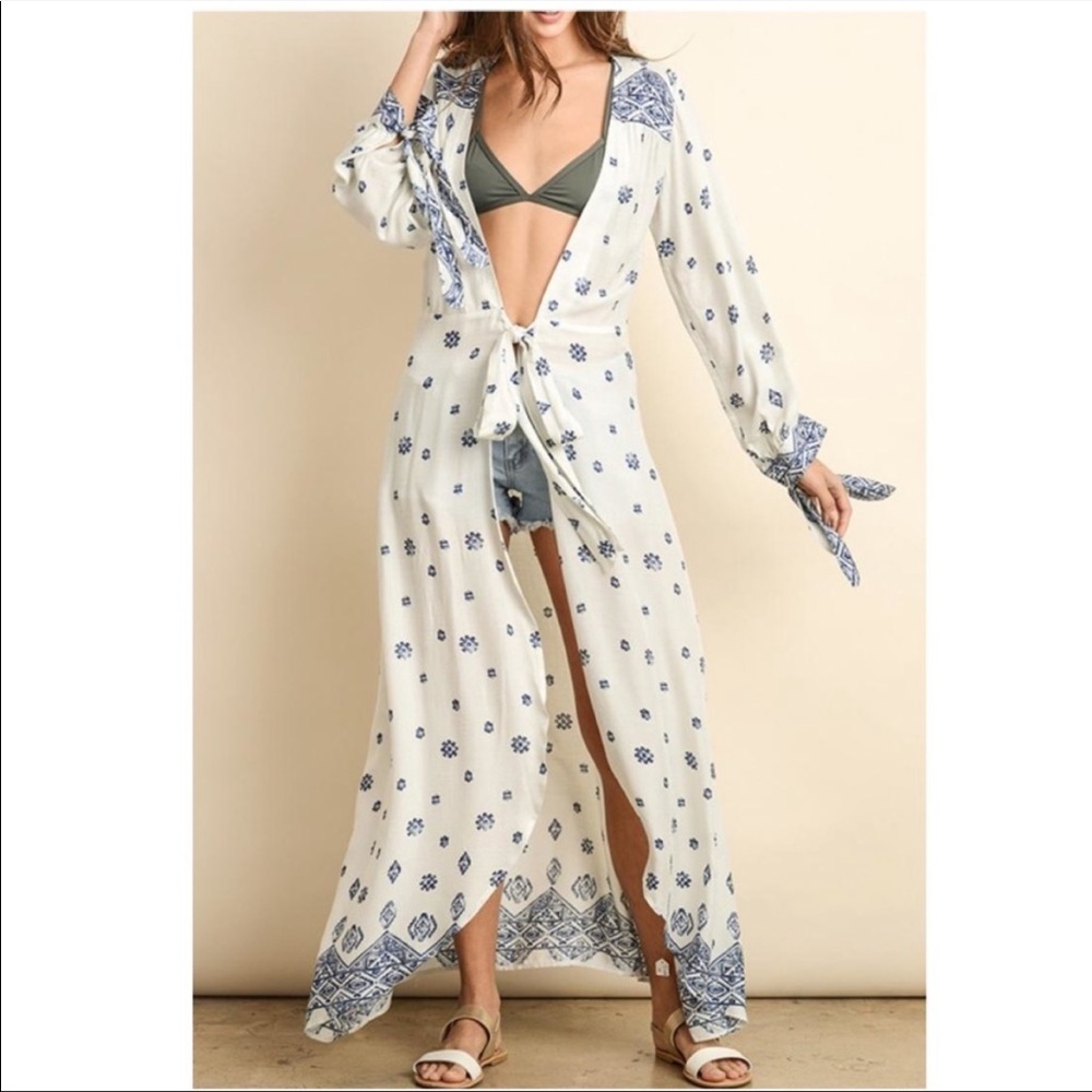 Dress Forum Blue + White Duster